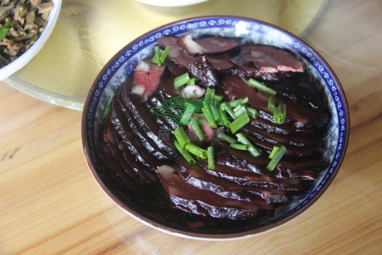 紫鹊界月牙山农庄特色菜